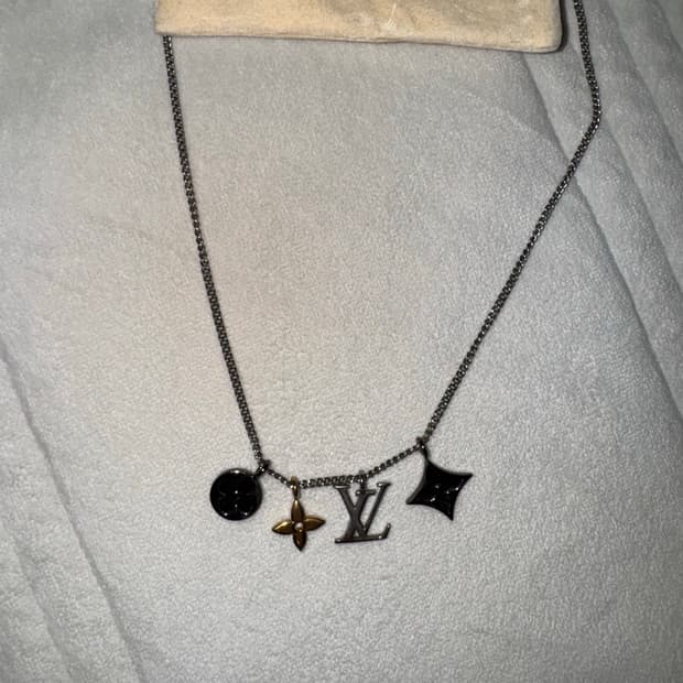 루이비통 목걸이