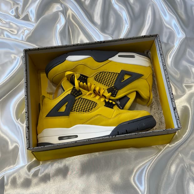 Jordan 4 투어 옐로우 