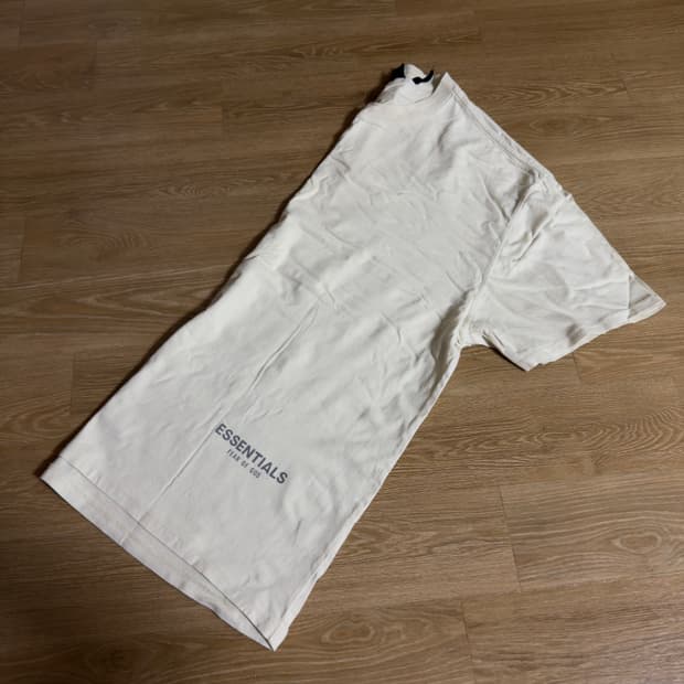 Essentials 19년도 티셔츠 XL