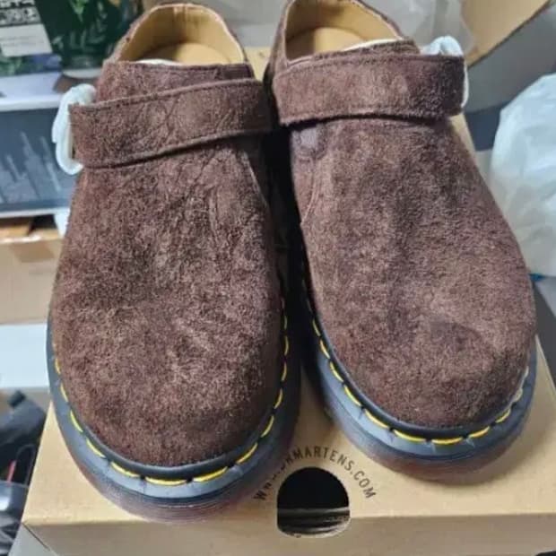 닥터마틴 아이샴 스웨이드 다크브라운