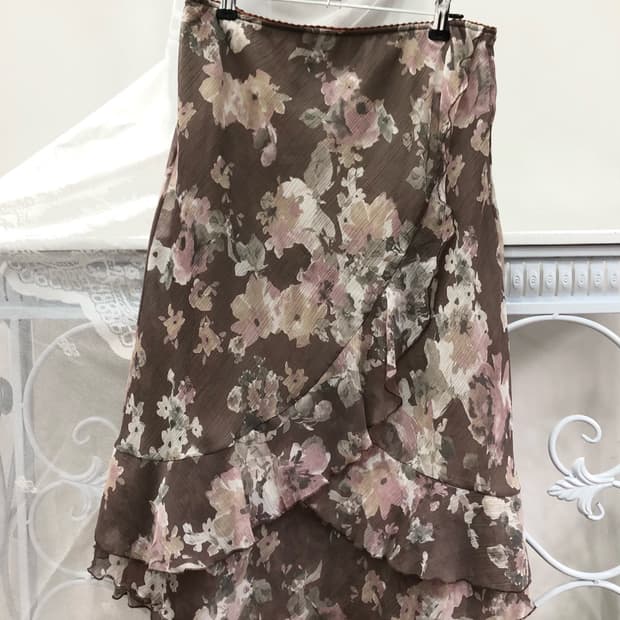 floral triple ruffle midi banding skirt