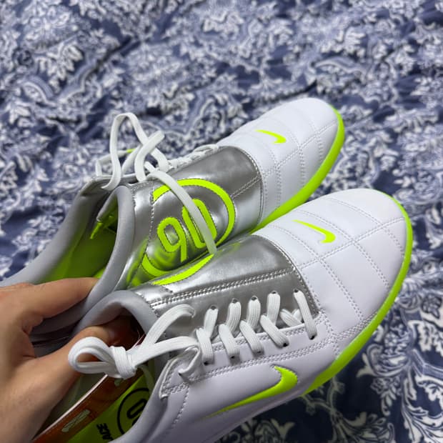 팔라스 나이키 p90