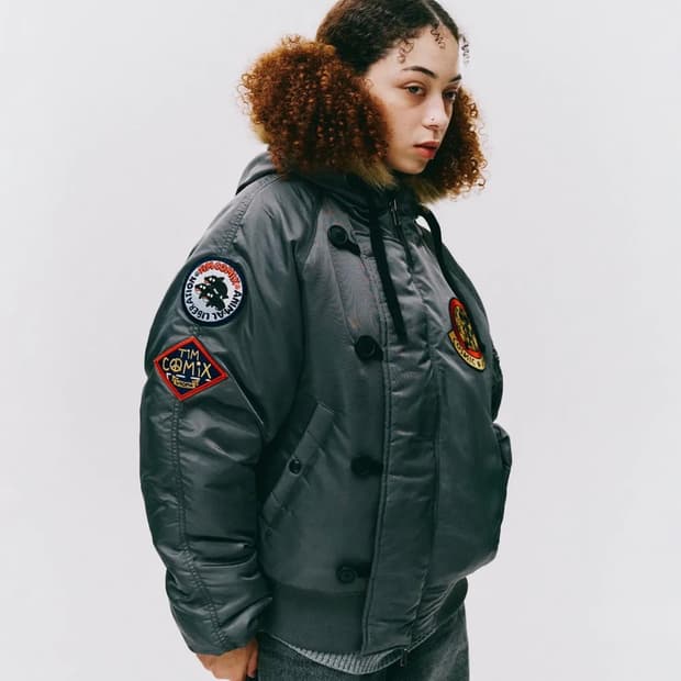 패치드 MA-1 후디드 덱 차콜