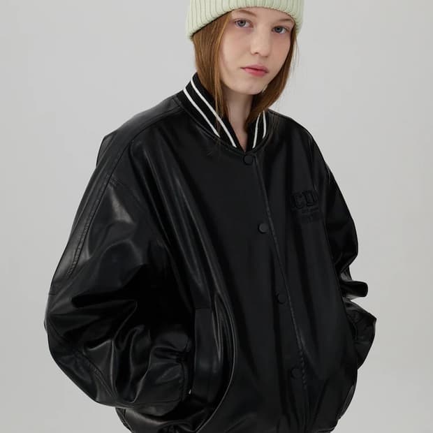 에잇세컨즈 폭스 레더 바시티 자켓 Faux Leather Varsity