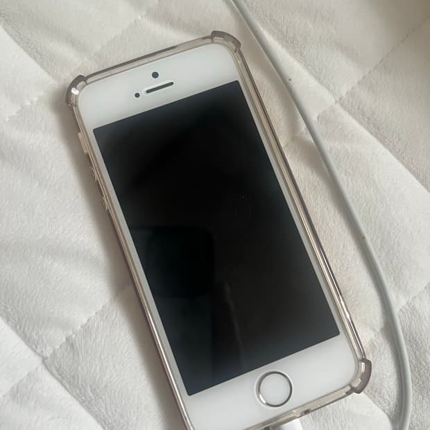 아이폰5s 16기가 골드 팔아요!