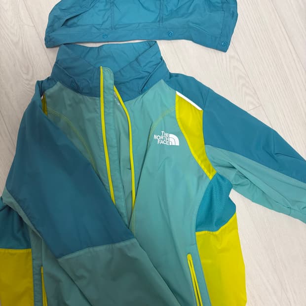 노스페이스 바람막이