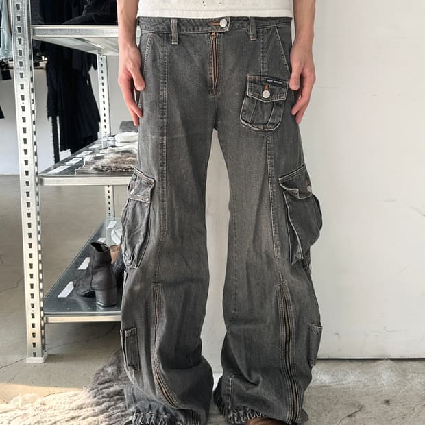 2000’s 바디버터 멀티 지퍼 와이드 카고 팬츠