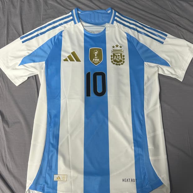 24/26 아르헨티나 홈 유니폼 