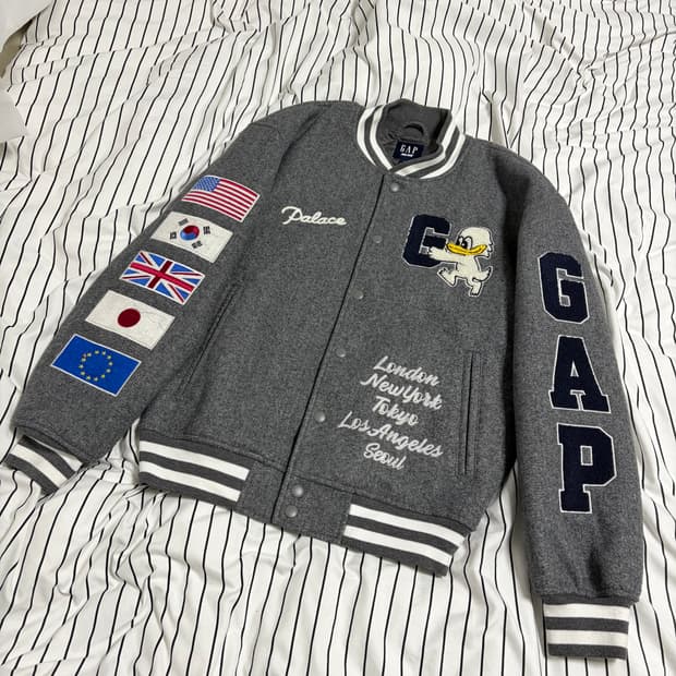 팔라스 X 갭 바시티 자켓 그레이 XS