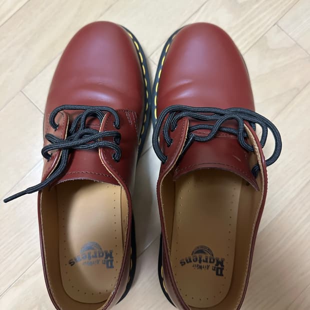 닥터마틴 1461 260사이즈 판매랍니다 ( 1회 실착 )