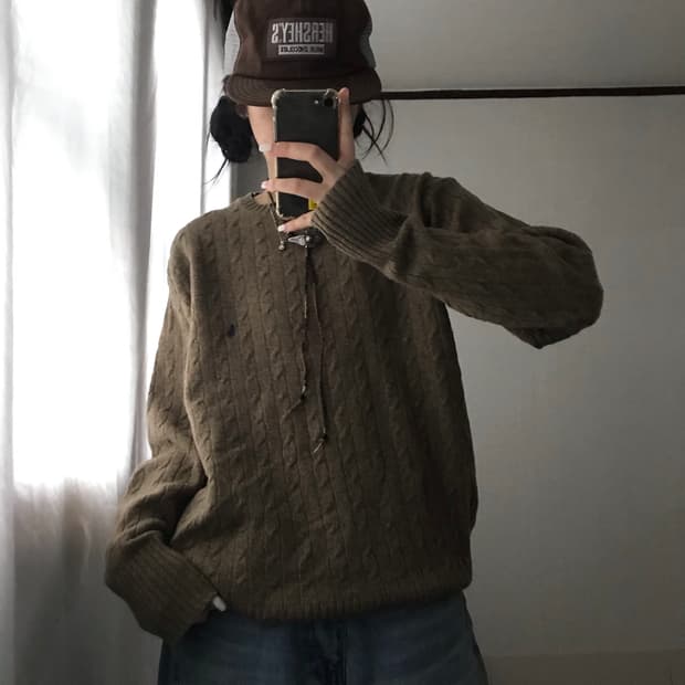 폴로 카키 보카시 니트