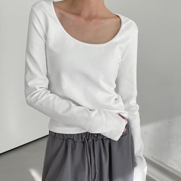 블랙업 에디르 유넥 세미크롭 긴팔티