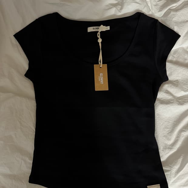 glowny G DEEP SCOOP TEE (택O미시착)