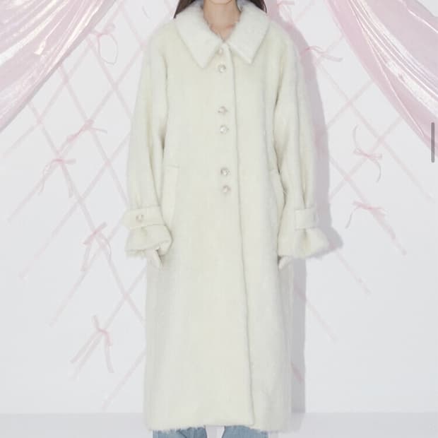 새상품 ) 마가린핑거스 헤어리 울 롱코트 (아이보리)