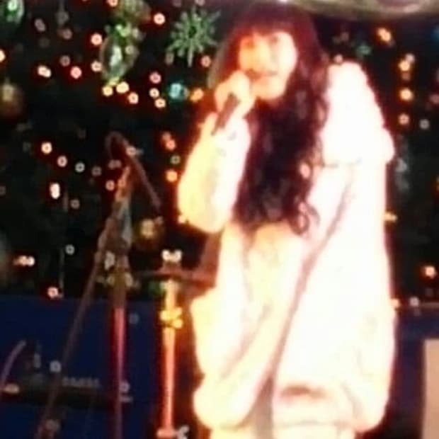 대대장 칸다사야카 착용 리즈리사 아방핏 퍼 코트 고전 갸루 달빛천사