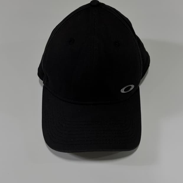 오클리(Oakley) X 뉴에라 틴포일 스포츠 블랙 캡