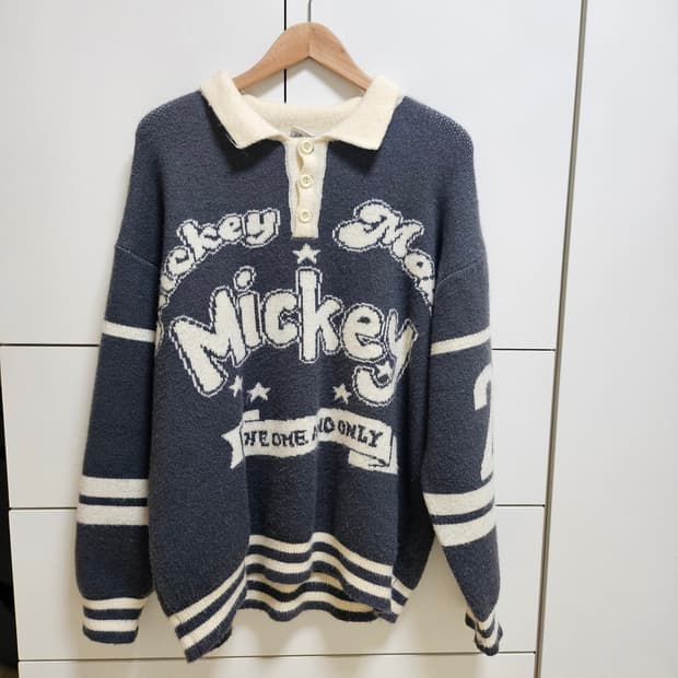 디즈니 미키 카라니트 스웨터 오버핏