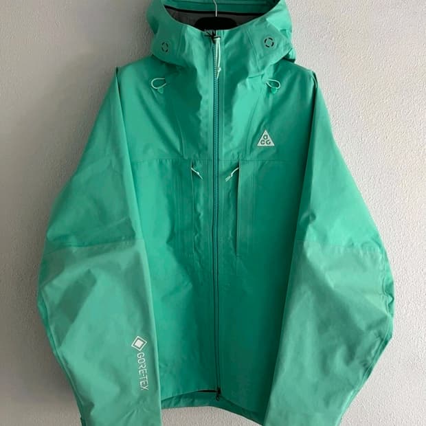 나이키 acg 고어텍스 미저리릿지 라이트 멘타 / L