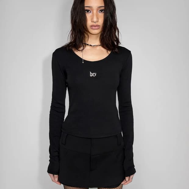 Yeel METAL LOGO LONG SLEEVE TOP BLACK