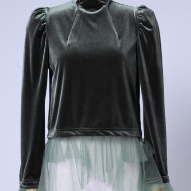 Noir Kei Ninomiya 벨루아 블라우스