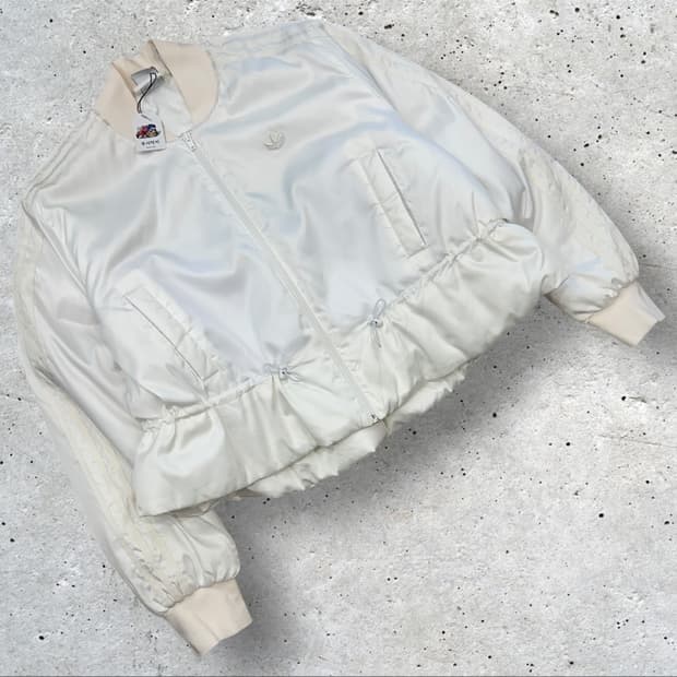 [S] 아디다스 파이어버드 보머 크롭 점퍼 화이트 A378