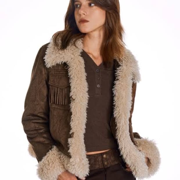 런웨이티켓 오운서 Western Vintage Suede Jacket