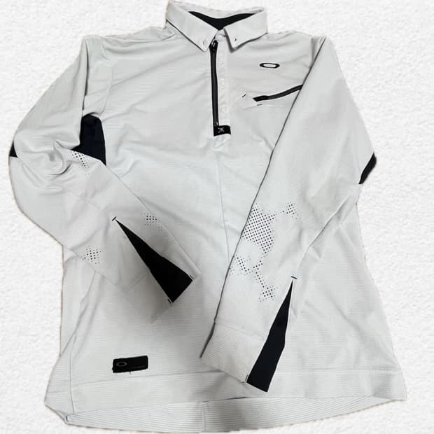 오클리 화이트 롱슬리브