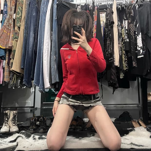 버버리 크롭 자수 후드집업