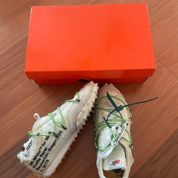 나이키 오프화이트 와플레이서 흰초 255사이즈 판매합니다