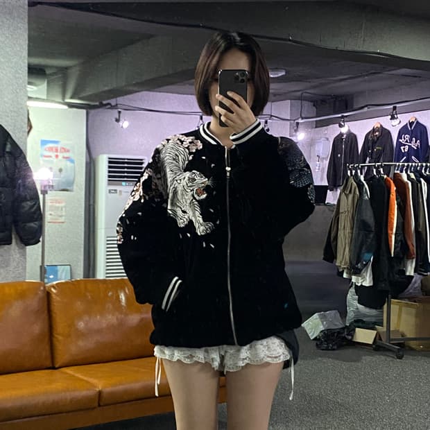 오니데님 풀 자수 벨벳 스카잔 B2726