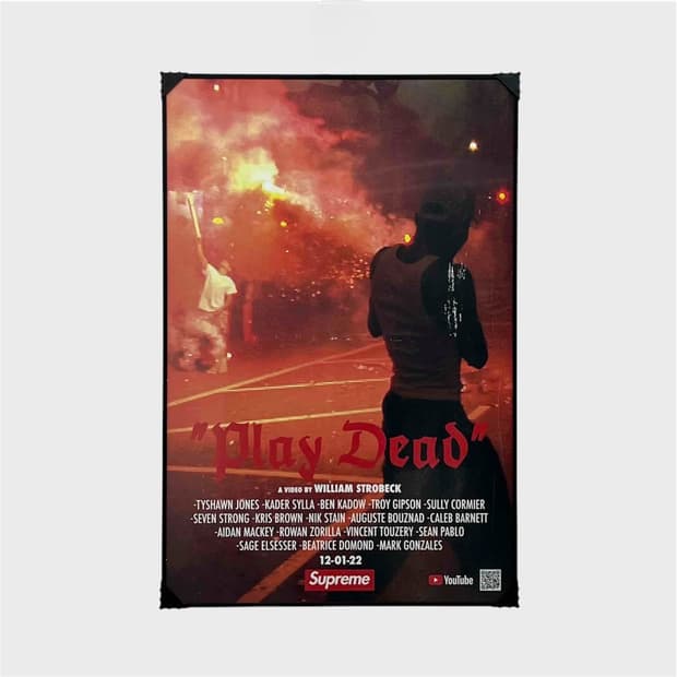 슈프림 “Play Dead” 포스터 정품 (액자포함) Supreme