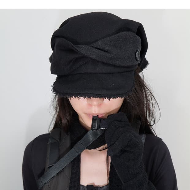 오호스 Scarf Veil Wool Cap / Black