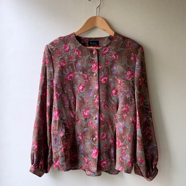 vintage flower puff blouse