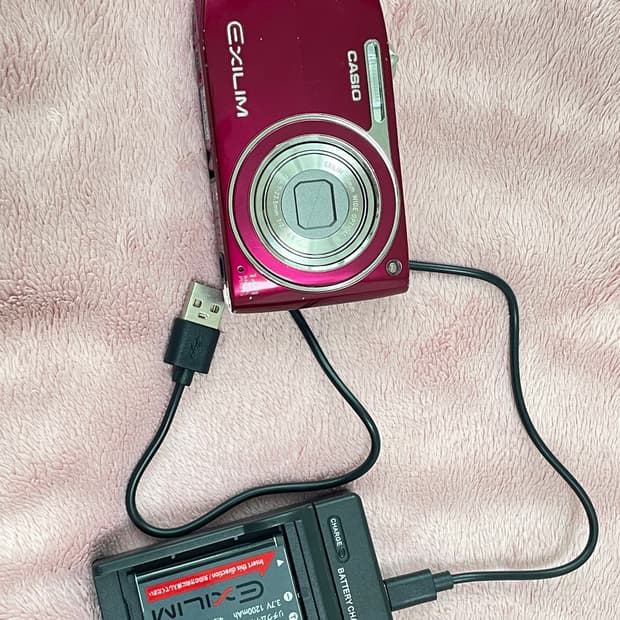 레드벨벳 조이 하트 포커스 카시오 exilim ex-z2000디카