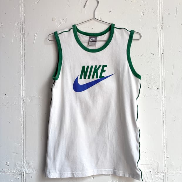 NIKE sleeveless
