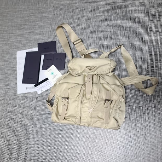 프라다 리나일론 사피아노 투포켓 백팩 스몰 1bz677