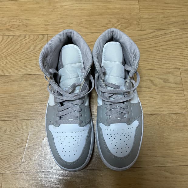 조던1 미드 컬리지그레이(265)