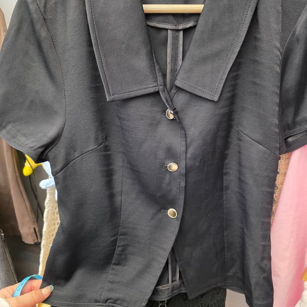 새상품 유라고 URAGO 카라 반팔 S