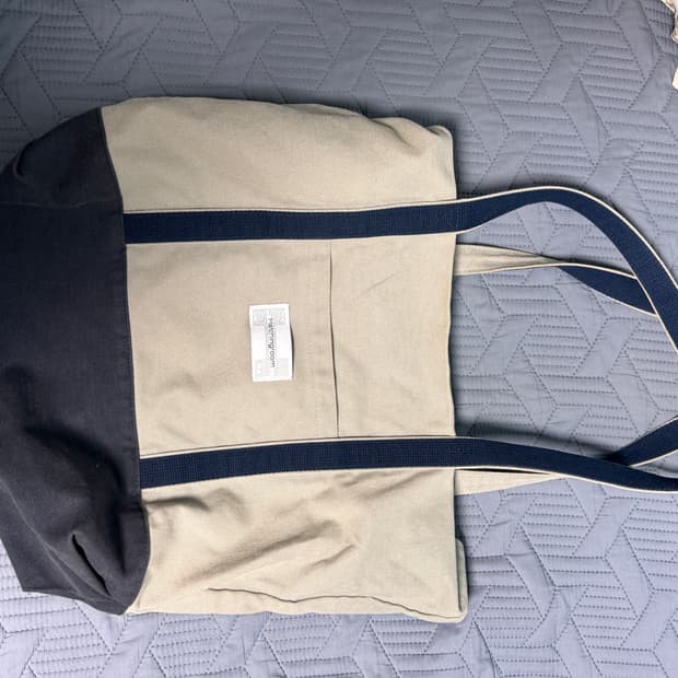 해칭룸 클래식 토트백 그레이/네이비