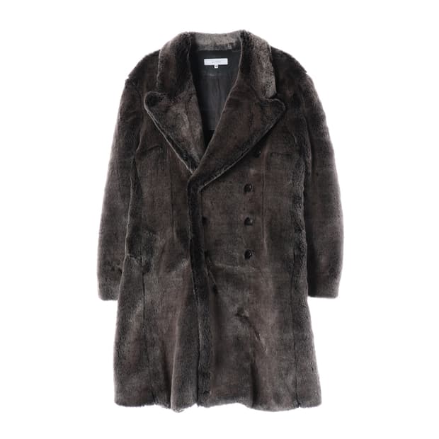 사스콰치패브릭스 더블 버튼 페이크 퍼 코트