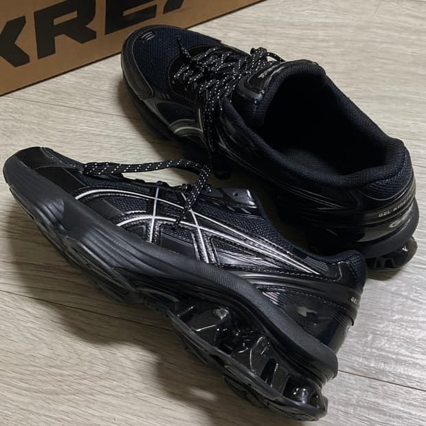 아식스 젤 키네틱 플루언트 블랙 퓨어 실버 260(새상품)