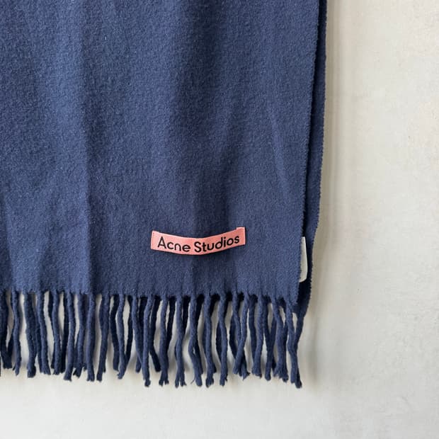 아크네 스투디오 목도리