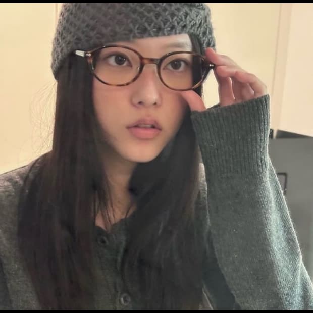 카린 아르노 R C3 (뉴진스 해린 착용)