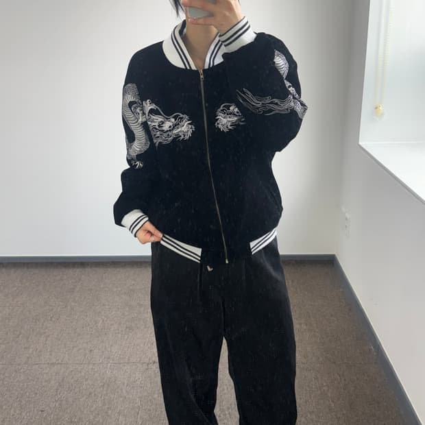 블랙 벨벳 실버 자수 스카쟌