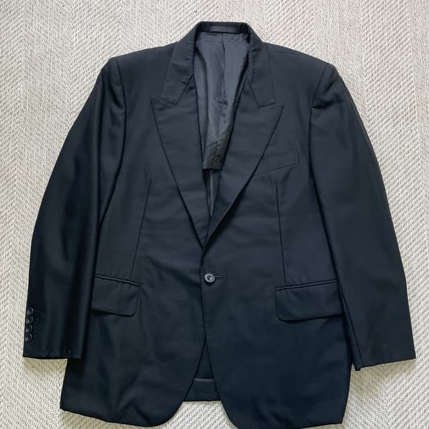 버버리 클래식 싱글 브레스티드 테일러드 블레이저