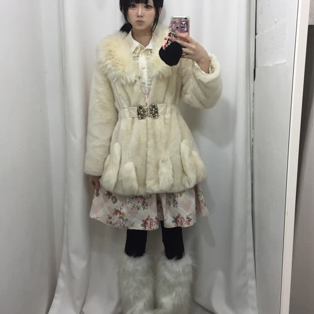 BODY LINE 코르셋 포인트 도트 카라 쉬폰 블라우스 코디🍩