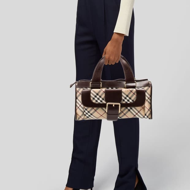 버버리 헤이마켓 체크 포켓 토트백 (정품)