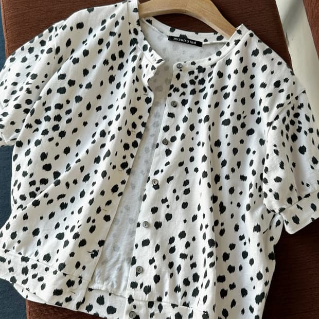 Stretched cotton design pattern top