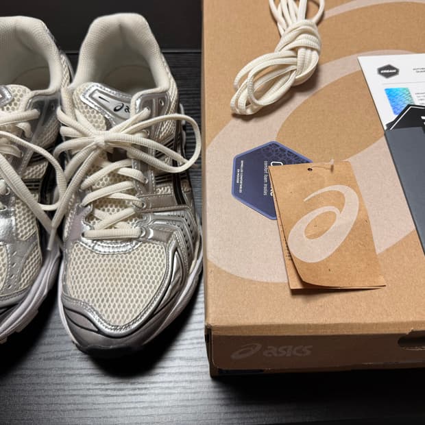 아식스 젤카야노14 크림블랙 275사이즈