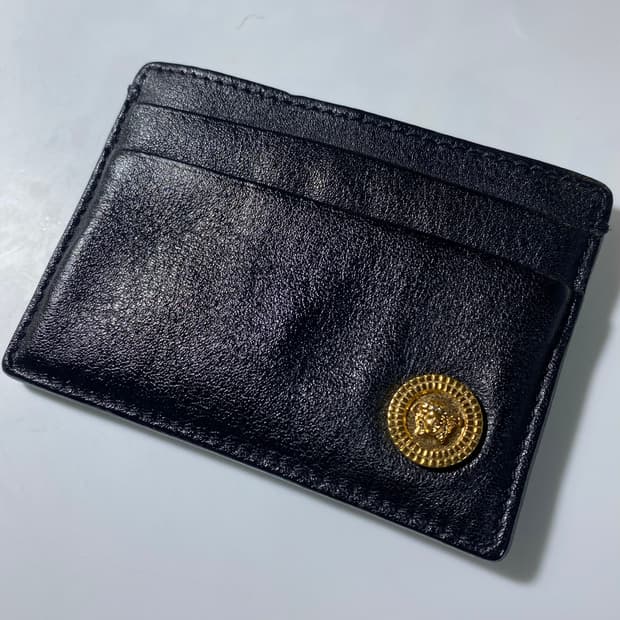 [정품] 베르사체 메두사헤드 금장플레이트 램스킨 카드지갑